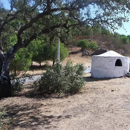 Monte Ferrarias Semesterbostad *