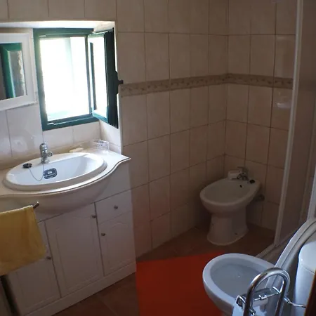 Monte Ferrarias Дом отдыха *