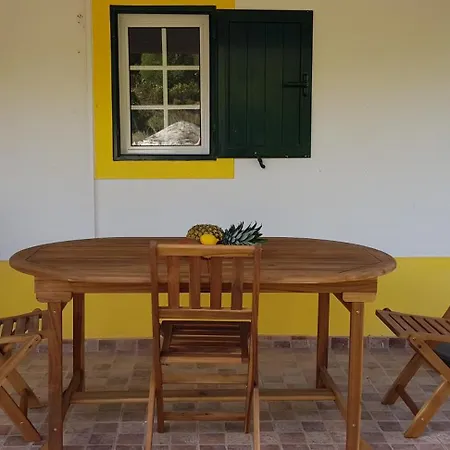 Дом отдыха Monte Ferrarias Mesquita