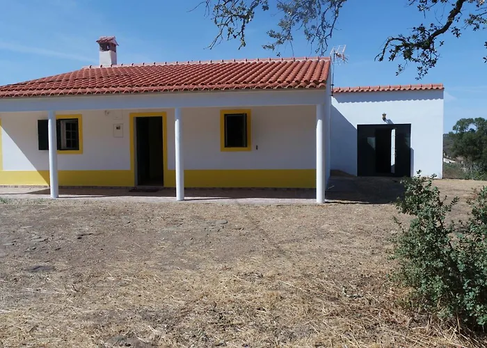 Monte Ferrarias Сasa de vacaciones Mesquita